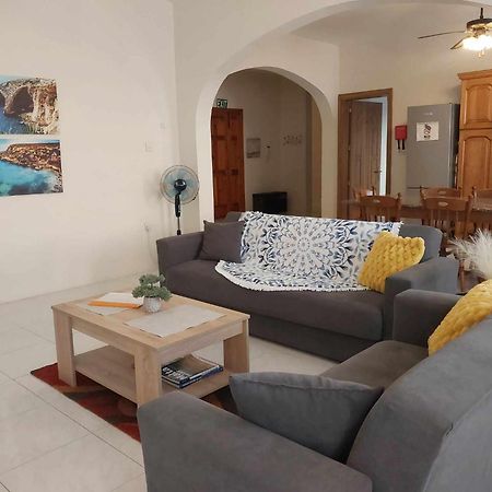 Nr41 Holiday Apartment - Close To Village Centre, Promenade, Shops & Restaurants 马尔萨什洛克 外观 照片
